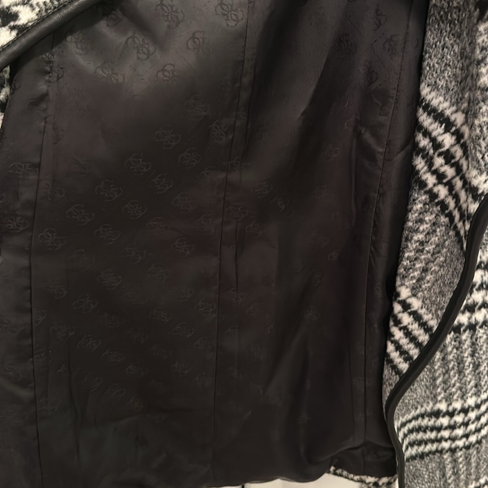 GUESS Houndstooth Coat ❗️Final Price❗️❗️❗️❗️ - Picture 7 of 11